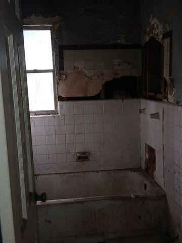 3216 Sharon Street, Dallas, TX 75211