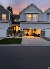 3557 S ACADIA SUMMIT LN, Magna, UT 84044