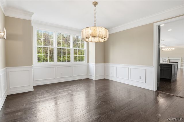 16 Woodstream, Orchard Park, NY 14127