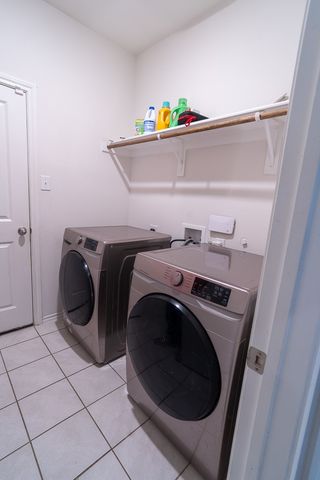 2070 Puma Street, Crandall, TX 75114