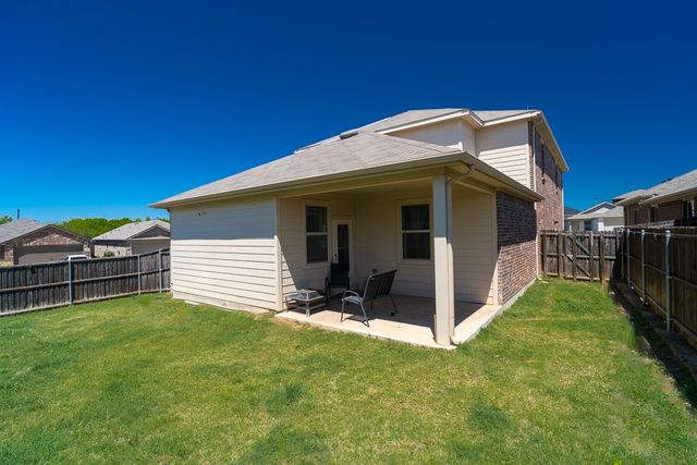 2070 Puma Street, Crandall, TX 75114