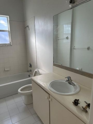 1056 NE 39th Avenue, Homestead, FL 33033