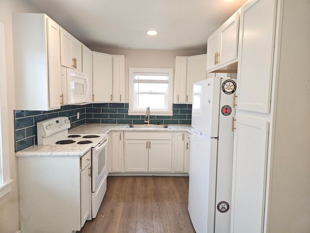 2215 Eberlein Avenue, Klamath Falls, OR 97601