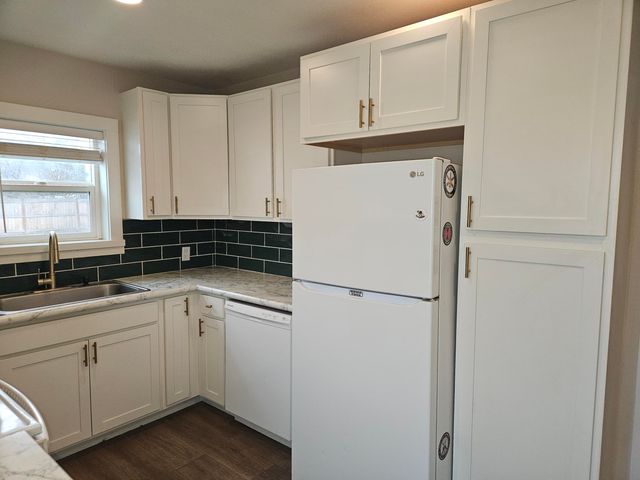 2215 Eberlein Avenue, Klamath Falls, OR 97601