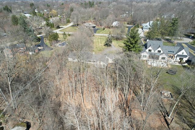 20705 Glenhill Court, Beverly Hills, MI 48025