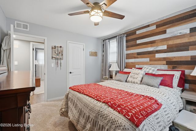 13605 Tennis Blvd, Louisville, KY 40272