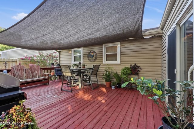 13605 Tennis Blvd, Louisville, KY 40272