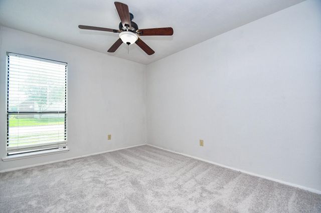 6915 Jeb Stuart Drive, Richmond, TX 77469