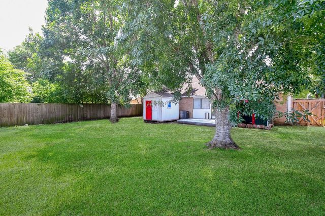 6915 Jeb Stuart Drive, Richmond, TX 77469