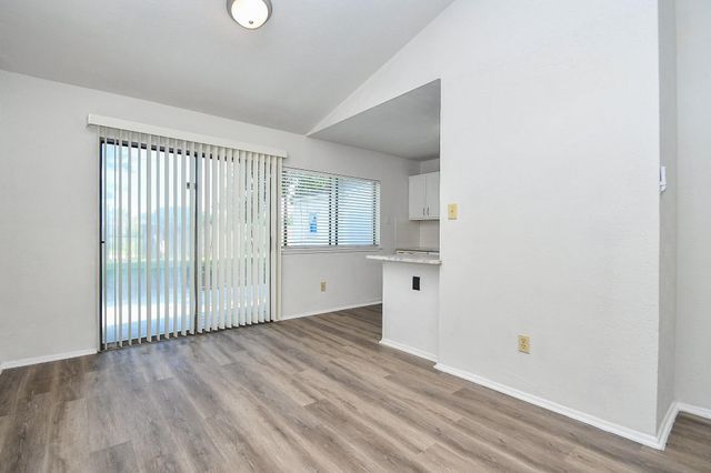 6915 Jeb Stuart Drive, Richmond, TX 77469