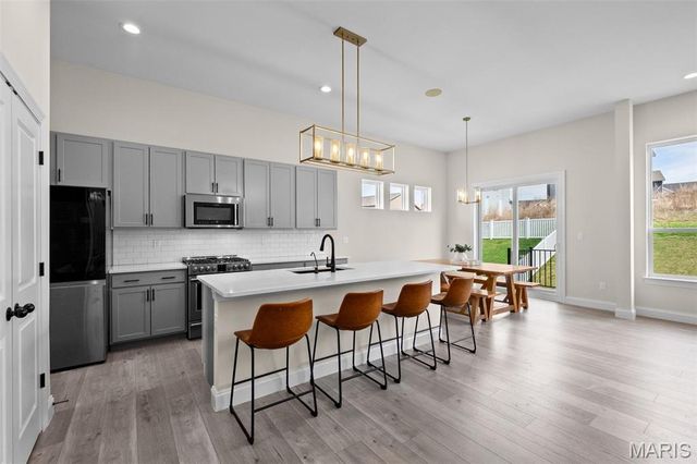 1404 Bloomfield Drive, Eureka, MO 63025