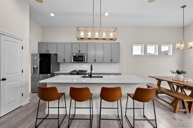 1404 Bloomfield Drive, Eureka, MO 63025