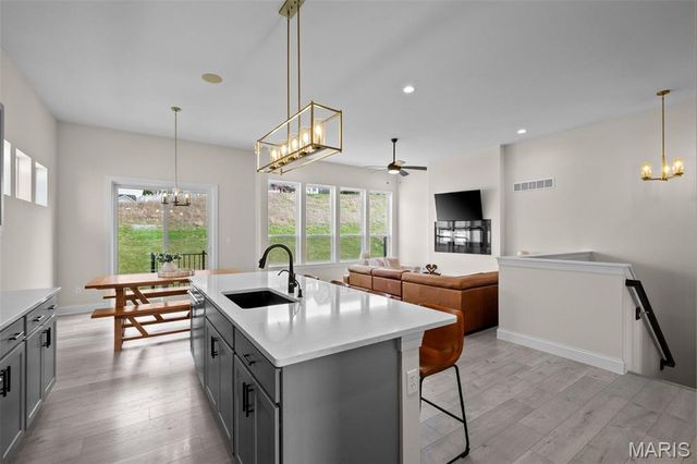 1404 Bloomfield Drive, Eureka, MO 63025