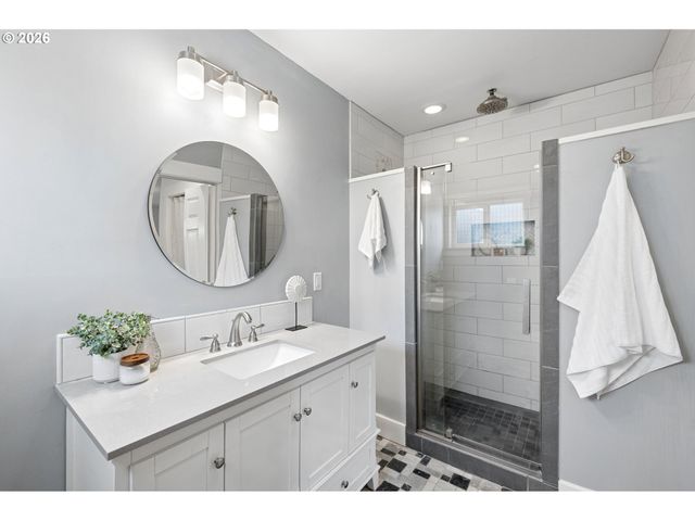 11312 Se 32ND Ave, Milwaukie, OR 97222