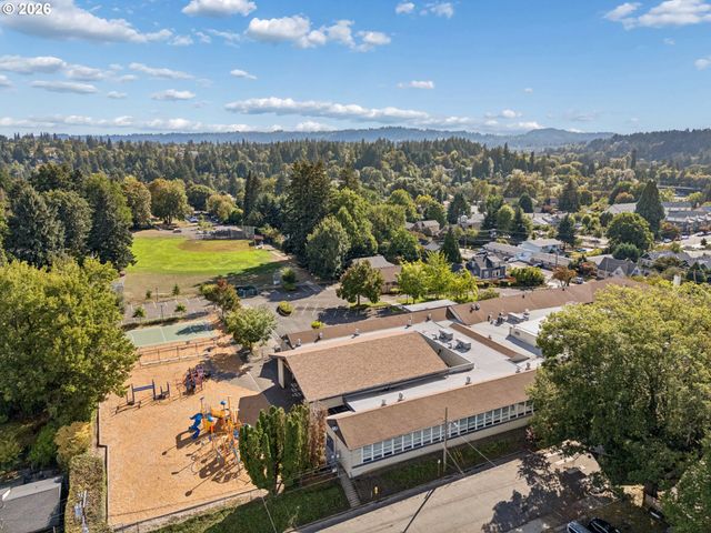 11312 Se 32ND Ave, Milwaukie, OR 97222