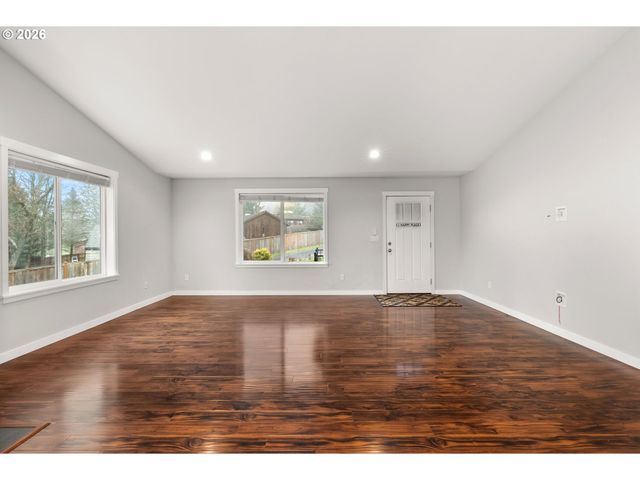 3115 ZENKNER VALLEY Rd, Centralia, WA 98531