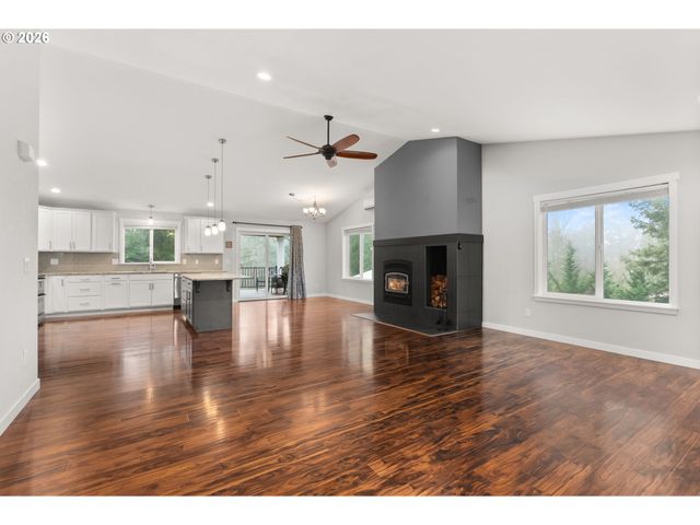 3115 ZENKNER VALLEY Rd, Centralia, WA 98531