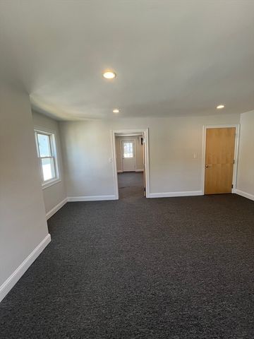 272 Main St 4, Stoneham, MA 02180