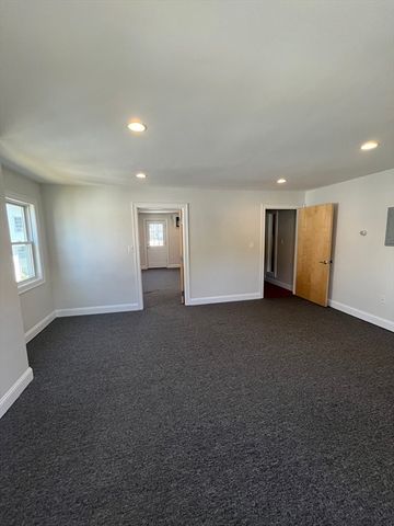272 Main St 4, Stoneham, MA 02180