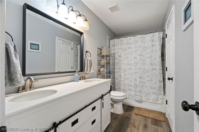 2205 Diamond Circle, Van Buren, AR 72956