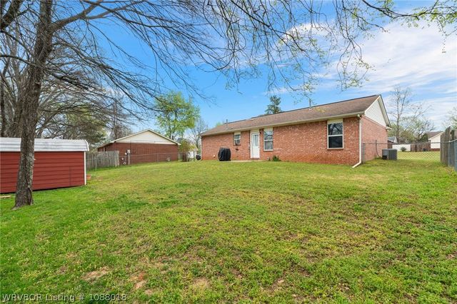 2205 Diamond Circle, Van Buren, AR 72956