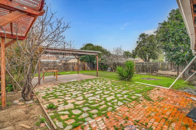 734 S Olive Ave, Stockton, CA 95215