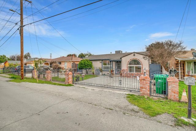 734 S Olive Ave, Stockton, CA 95215