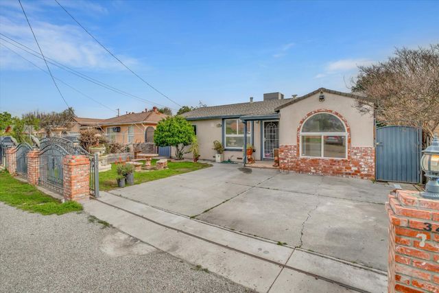 734 S Olive Ave, Stockton, CA 95215