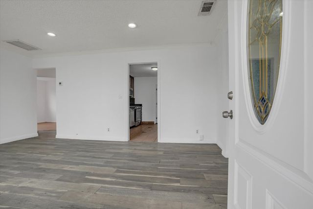 734 S Olive Ave, Stockton, CA 95215