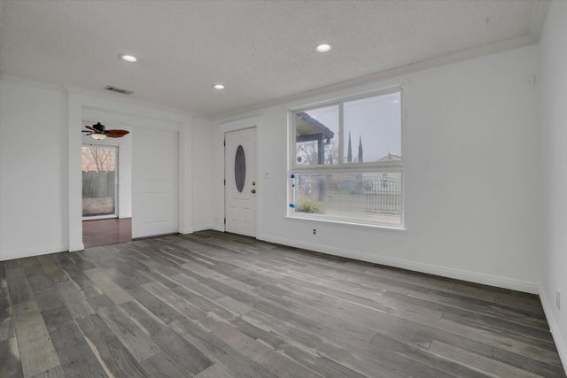 734 S Olive Ave, Stockton, CA 95215