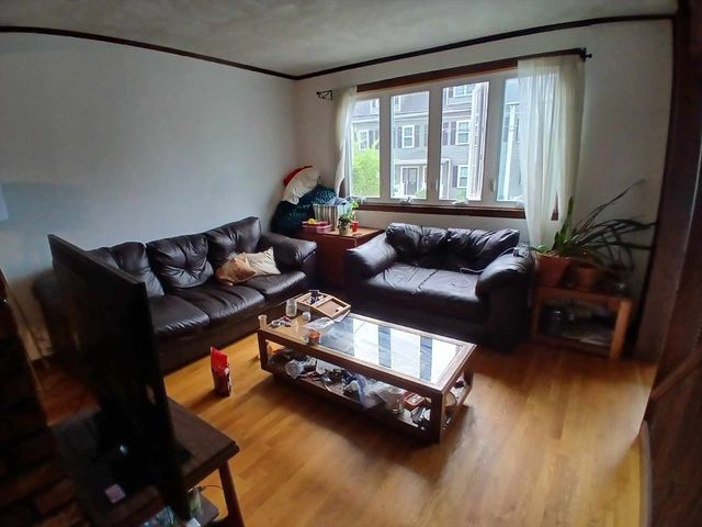 16 Orange St 16, Waltham, MA 02453