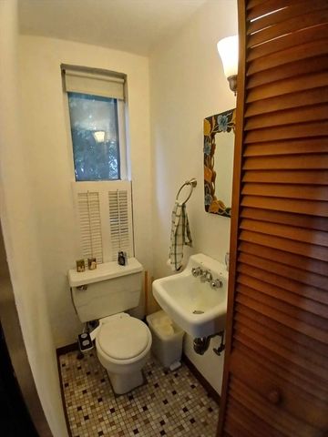 16 Orange St 16, Waltham, MA 02453