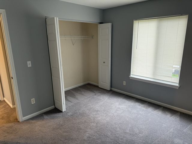 384 Reston Circle, Romeoville, IL 60446