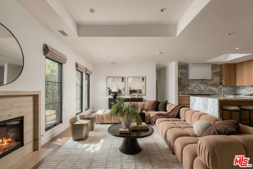 343 N Alfred Street, Los Angeles, CA 90048 — photo 4