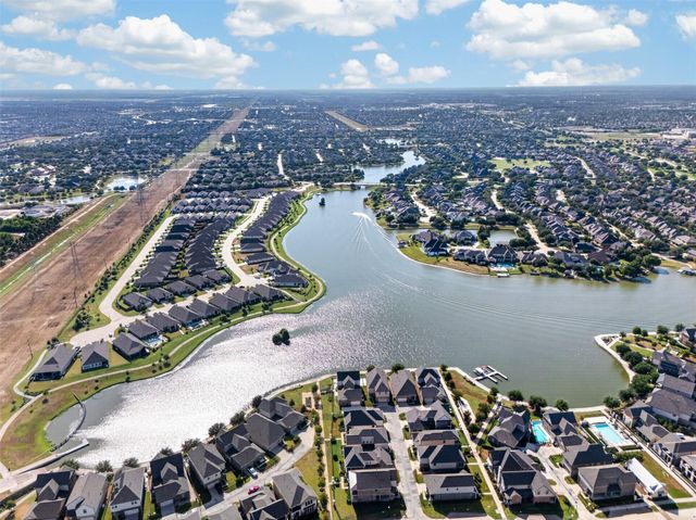 9403 Comstock Meadows Drive, Houston, TX 77095