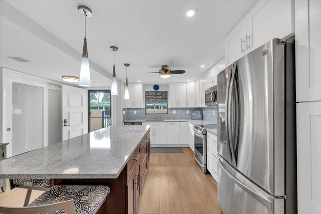 300 N Hwy A1a 101h, Jupiter, FL 33477