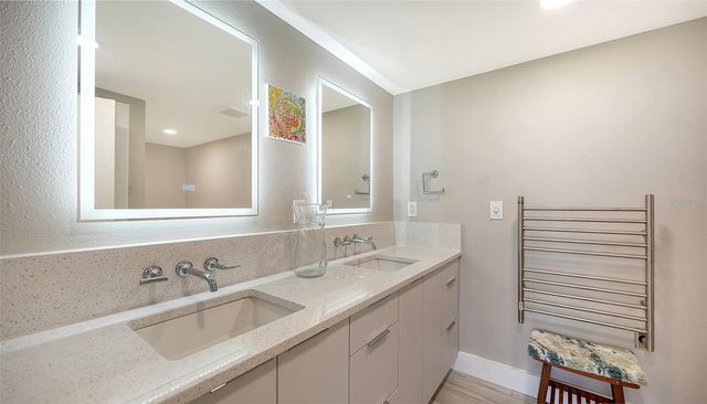 2120 HARBOURSIDE DRIVE 623, Longboat Key, FL 34228