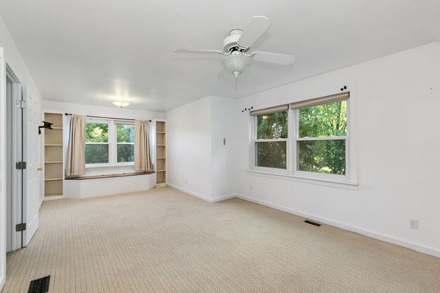 39W255 Fabyan Parkway, Geneva, IL 60134