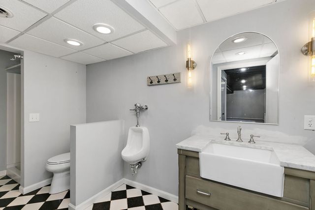 39W255 Fabyan Parkway, Geneva, IL 60134
