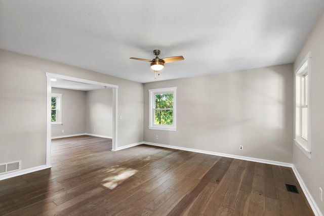 39W255 Fabyan Parkway, Geneva, IL 60134