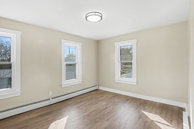 14 CHAPEL DR, Virginville, PA 19564