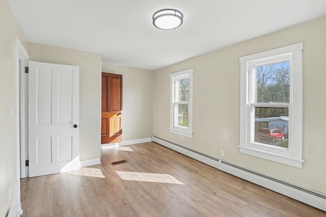 14 CHAPEL DR, Virginville, PA 19564