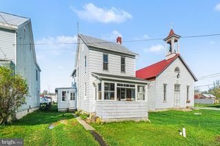 14 CHAPEL DR, Virginville, PA 19564