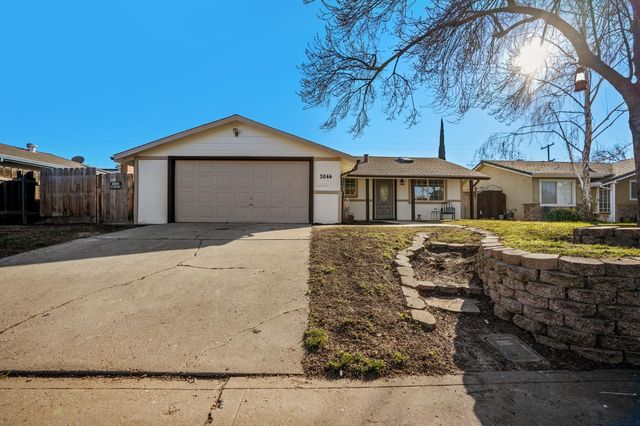 2644 Cypress Ave, Stockton, CA 95207