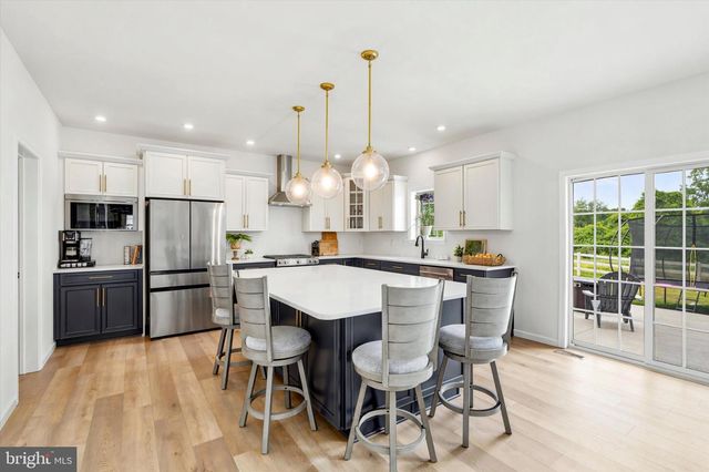 103 JANINE WAY, West Grove, PA 19390