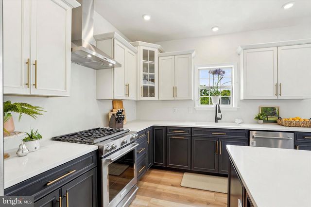 103 JANINE WAY, West Grove, PA 19390