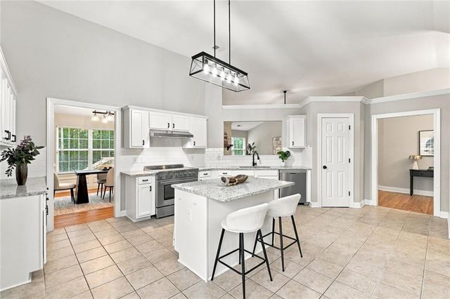 6749 Carriage Walk Lane, Flowery Branch, GA 30542