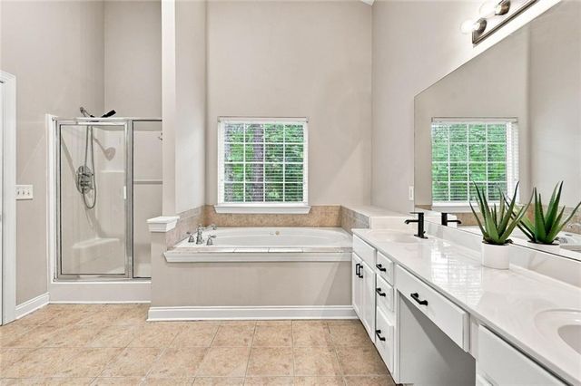 6749 Carriage Walk Lane, Flowery Branch, GA 30542