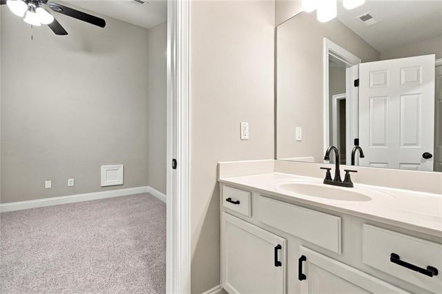 6749 Carriage Walk Lane, Flowery Branch, GA 30542