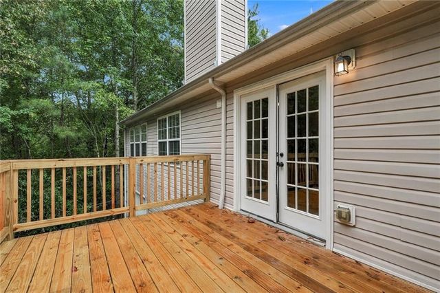 6749 Carriage Walk Lane, Flowery Branch, GA 30542